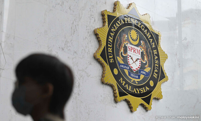 Arrest of two department heads in Melaka by SPRM over alleged false accusations