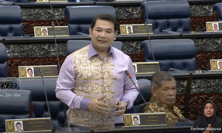 Tajuk yang ditulis semula: Rafizi: Bukan Melayu lebih percaya kerajaan daripada pembangkang