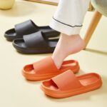 Upgrade Japanese Slipper Women Sandal Men Unisex Home Indoor Outdoor Shoe Selipar Lelaki Perempuan Kasut Sandal 网红厚底拖鞋 hanya RM3.49 di Shopee