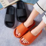 Upgrade Japanese Slipper Women Sandal Men Unisex Home Indoor Outdoor Shoe Selipar Lelaki Perempuan Kasut Sandal 网红厚底拖鞋 hanya RM3.49 di Shopee